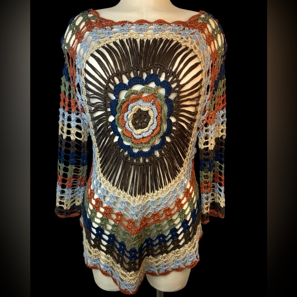 Together Apparel Multicolor Crochet Open Back Top Women’s Medium